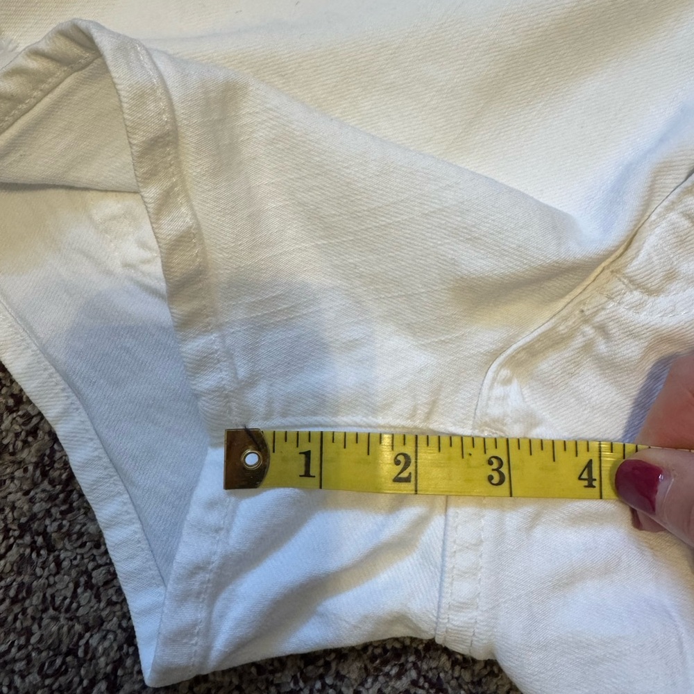 Gap 1969 white slim denim shorts, size 28, 2/3 inches inseam - Picture 12 of 12